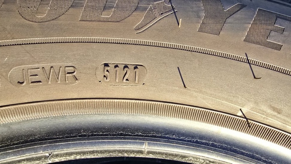 Letní pneu 225/55/17 Good Year - 10