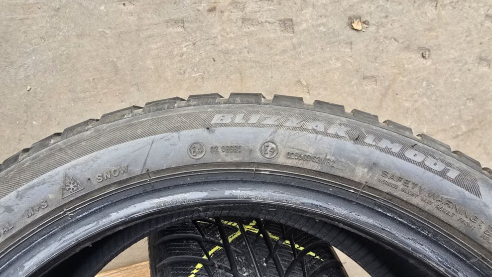 Zimní pneu 225/45/18 Bridgestone - 10