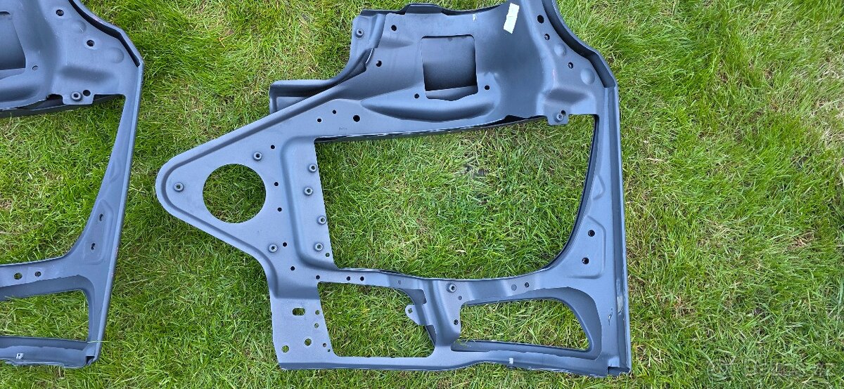 Ocelové rohy Actros / Arocs / Antos - 10