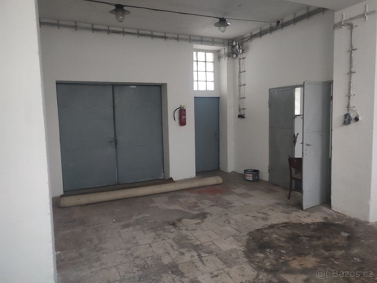 Sklad s kanceláří v Říční ulici v Lounech - 10