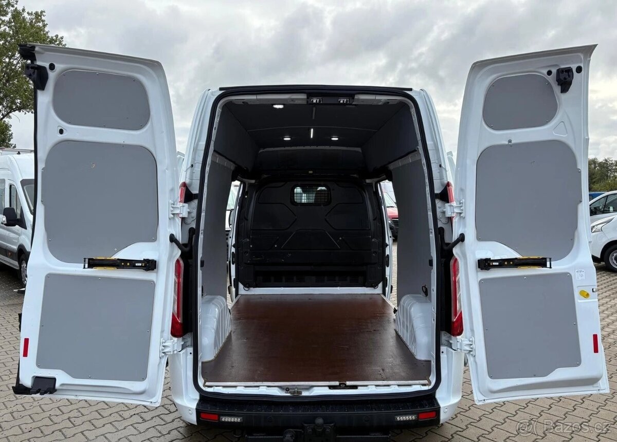 Ford Transit Custom L2H2 2.0TdCi/170koni - 2020 - 10