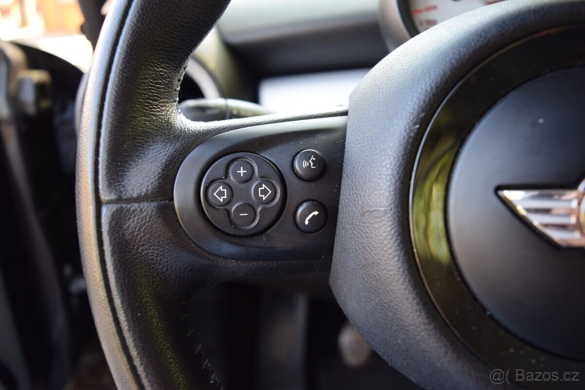 Mini Cooper R56 1.6benzín 90kW 2010 3dv. M6 - 10