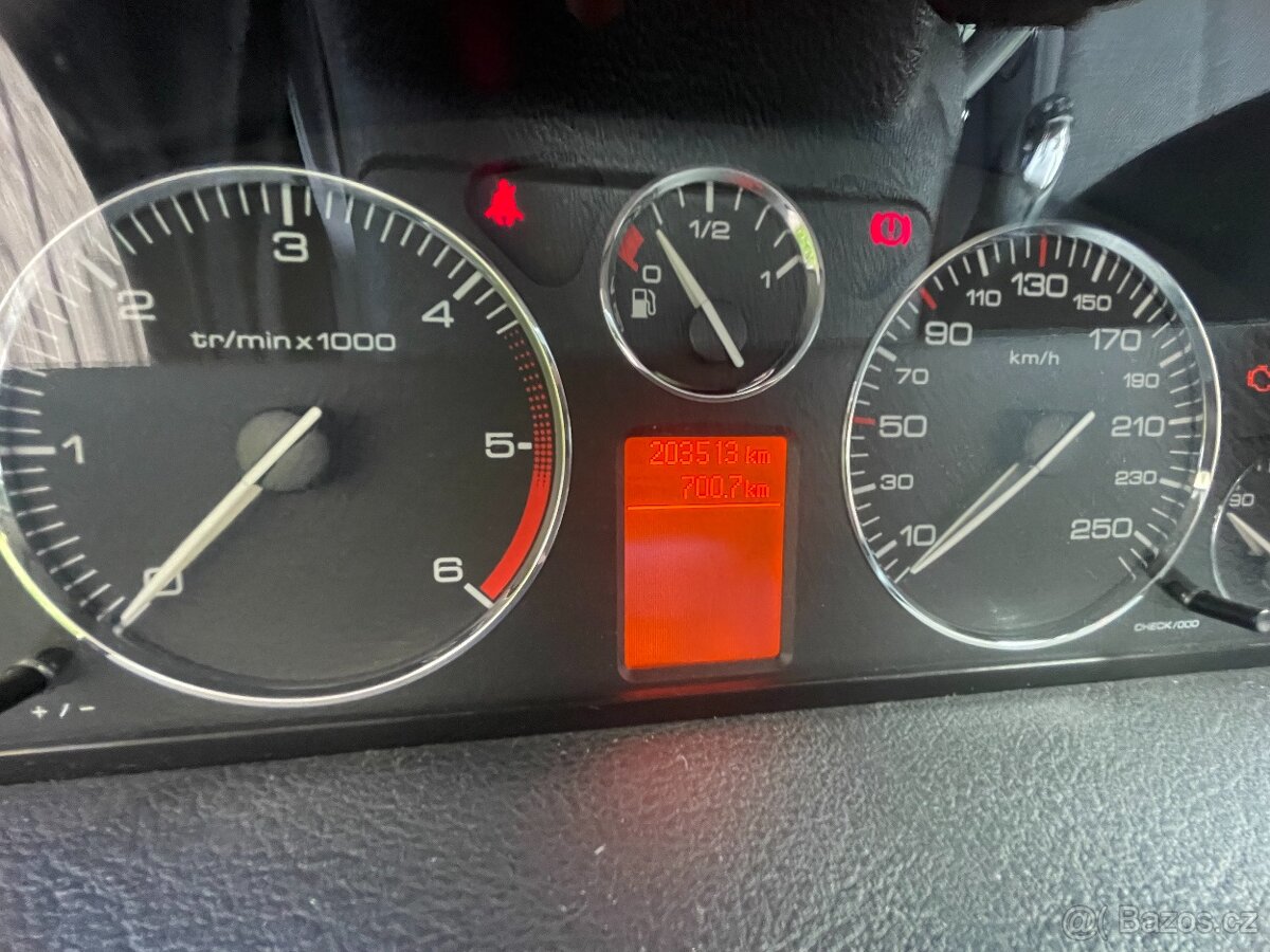 Peugeot 407 SW 2007 1.6 HDi - 10