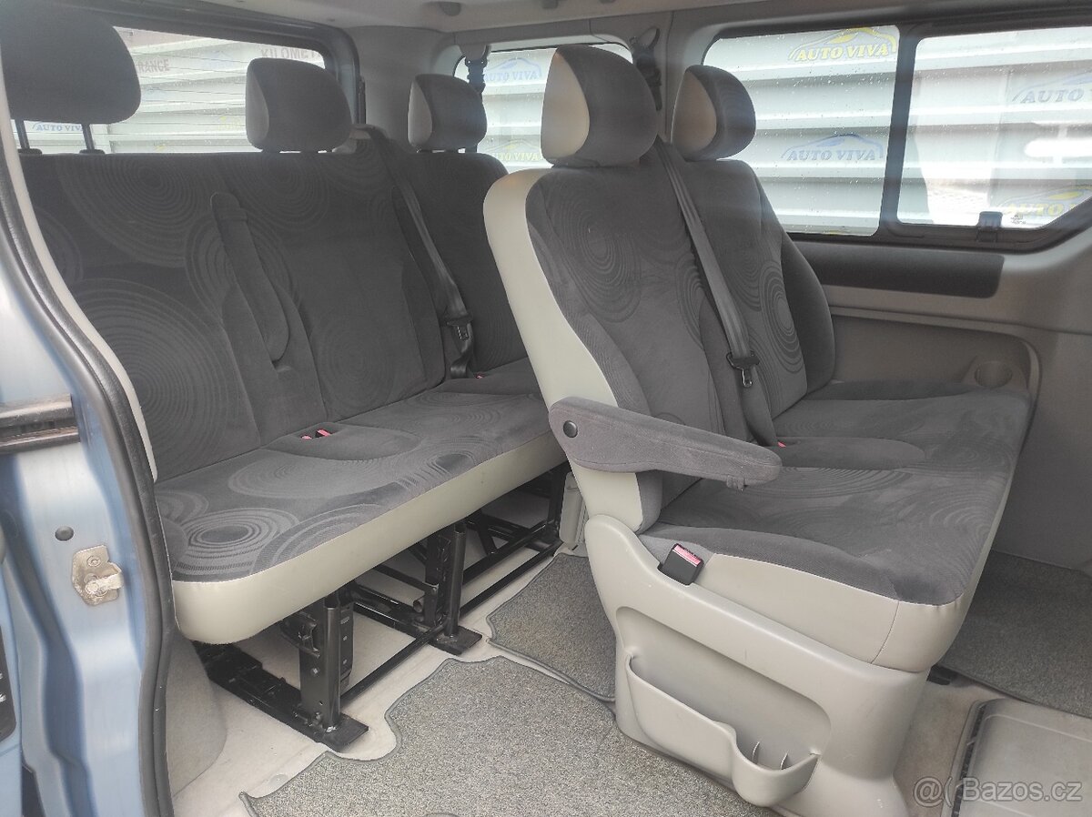 Renault Trafic, 2,5dCi 107kW Passenger 7 míst - 10