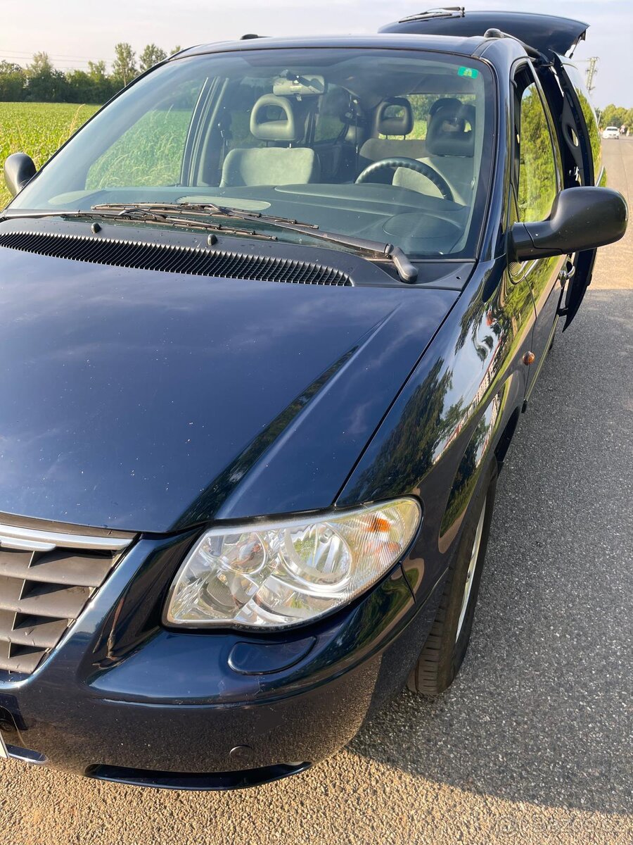 Chrysler Grand Voyager - 10