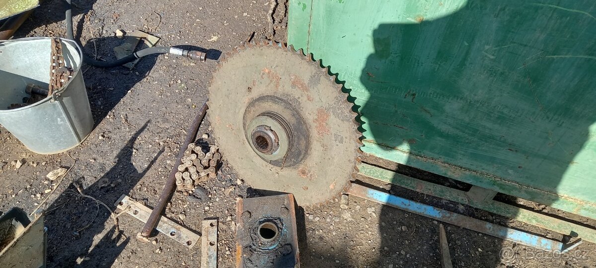Hydraulika , ramena , pístnice , zátěžová spojka - 10