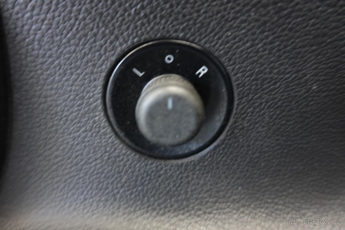 Opel Astra 1.4T , 103 kW benzín, 2011 - 10