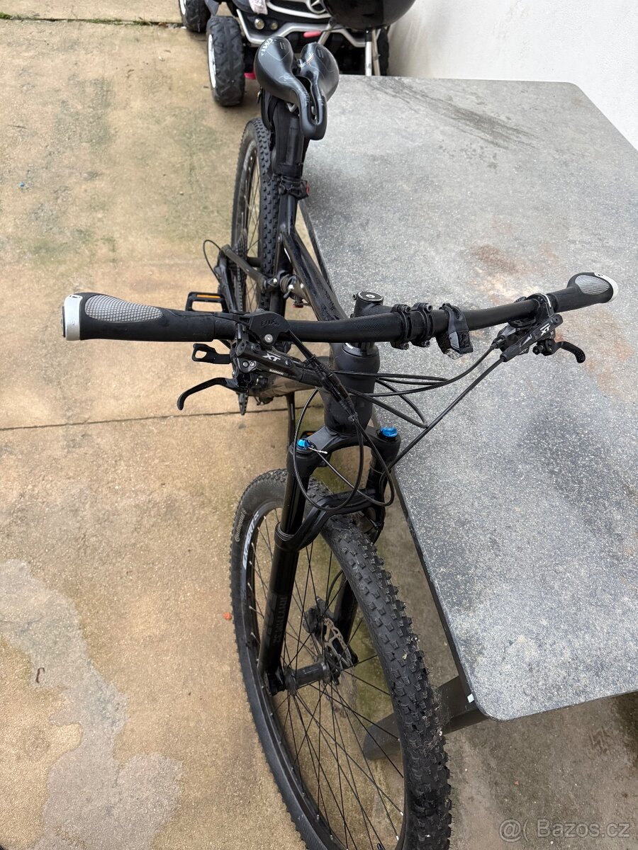 Celoodpružené MTB – FOX (předek + zadek), Shimano XT, top st - 10