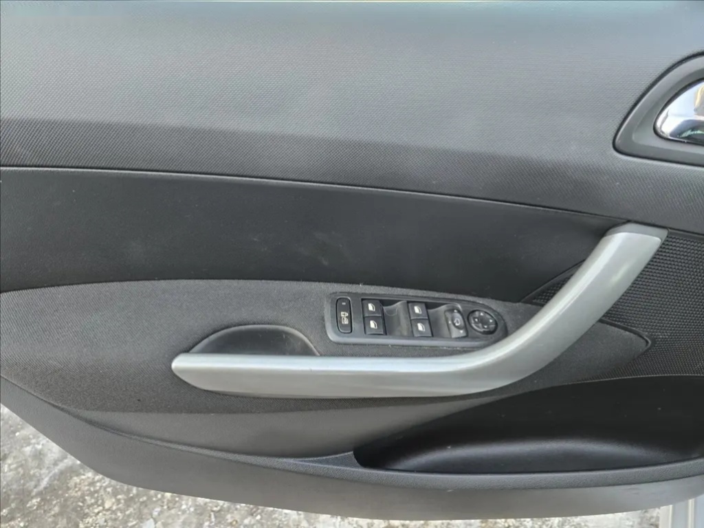 Peugeot 308, 1,6 HDi SW - 10