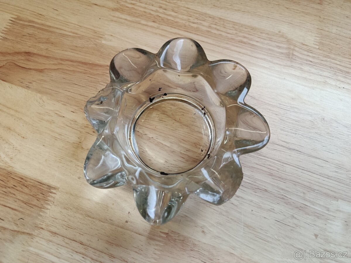 Retro Skleněné Popelníky - 10