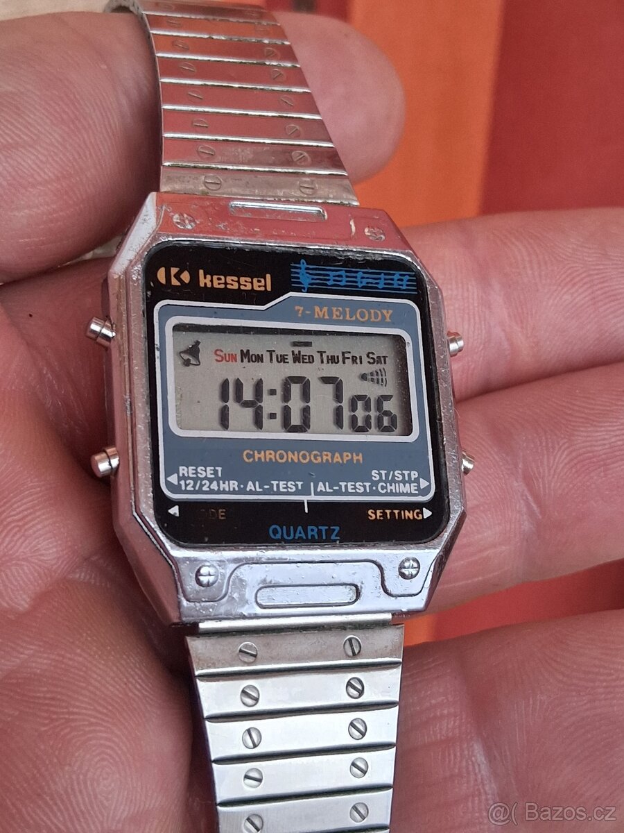 Digitální hodinky KESSEL - 10