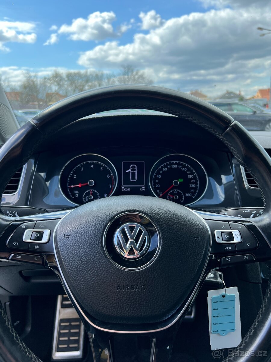 Volkswagen Golf, 1.5 TSI DSG NAVI TAŽNÉ VÝHŘEV 1.M DPH - 10