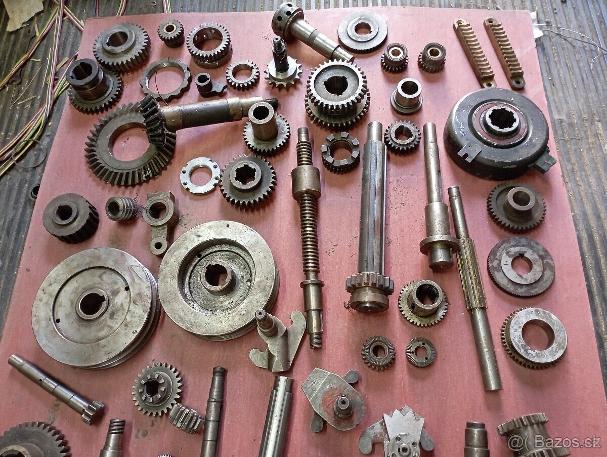 Díly frézky soustruhy - 10