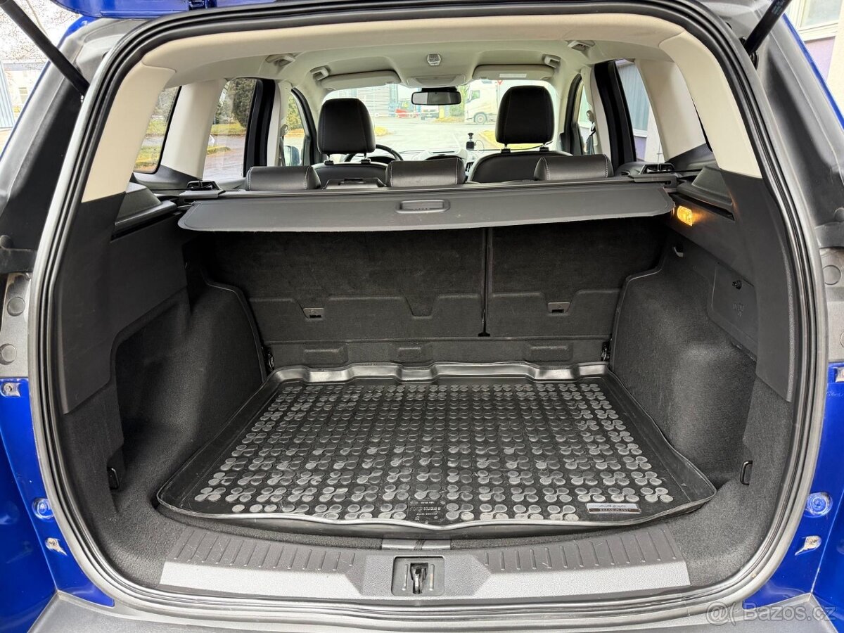 Ford Kuga 2,0TDCi 4WD servis jen FORD - 10