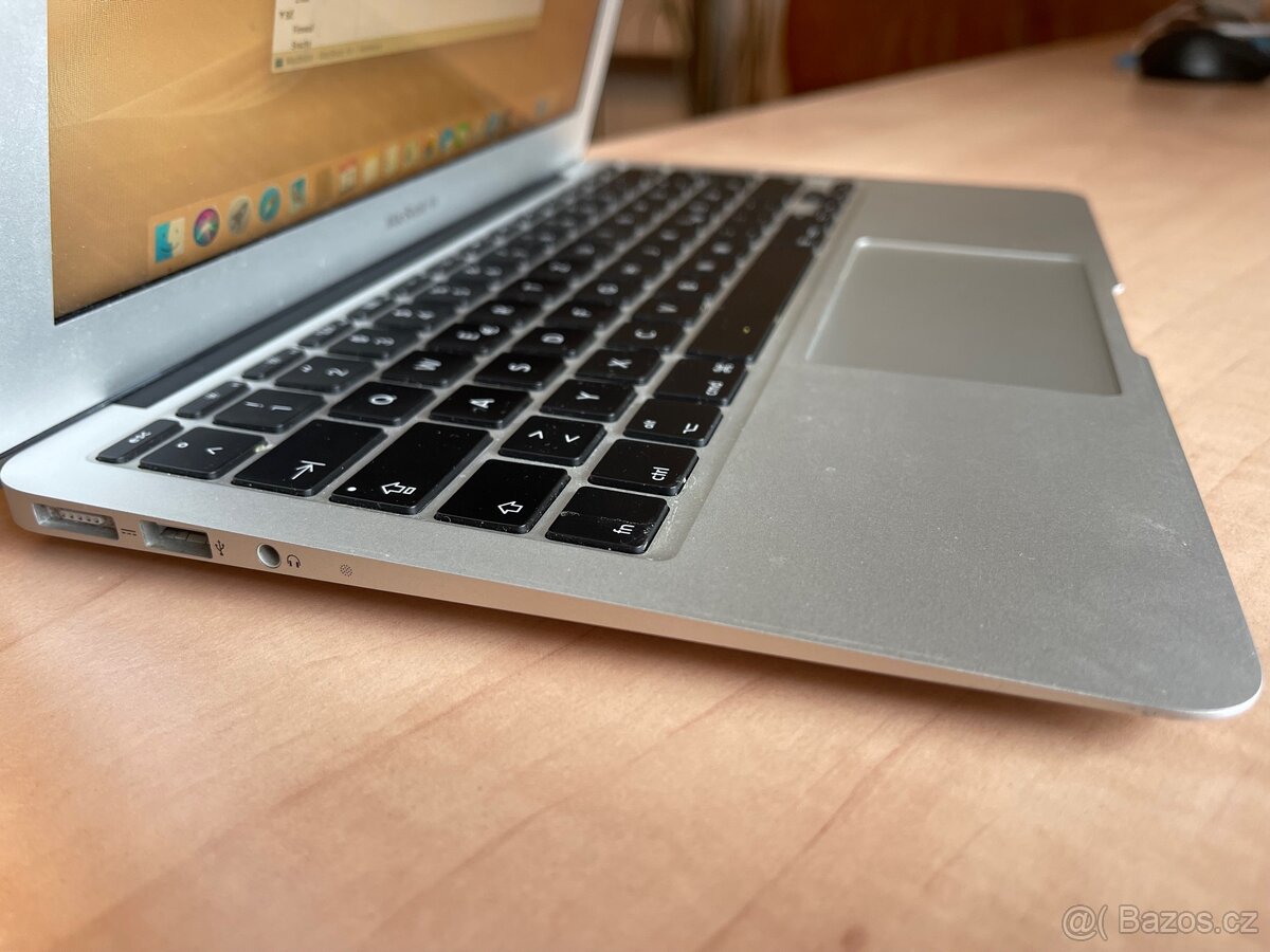 MacBook Air 11. 128Gb. Core i5. - 10