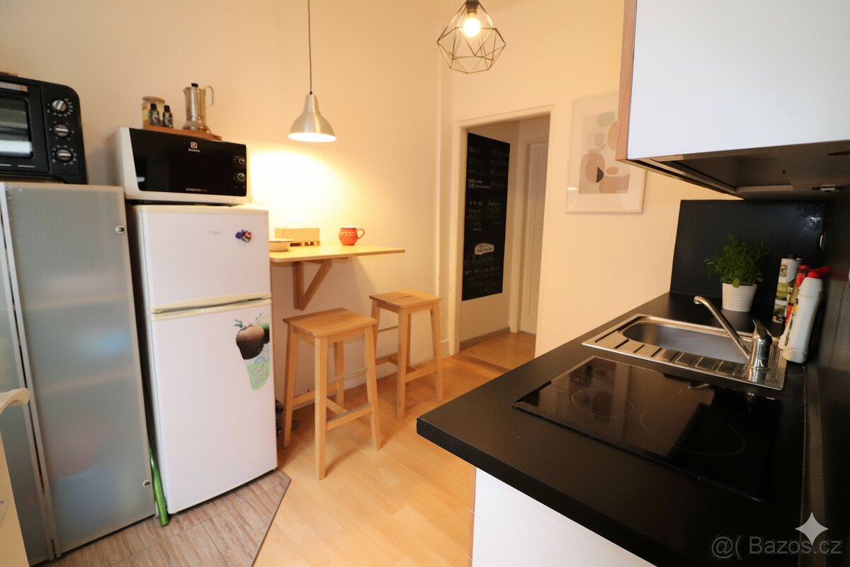 Prodej bytu 3+1, Zlín, 2x parkovací stání - 10