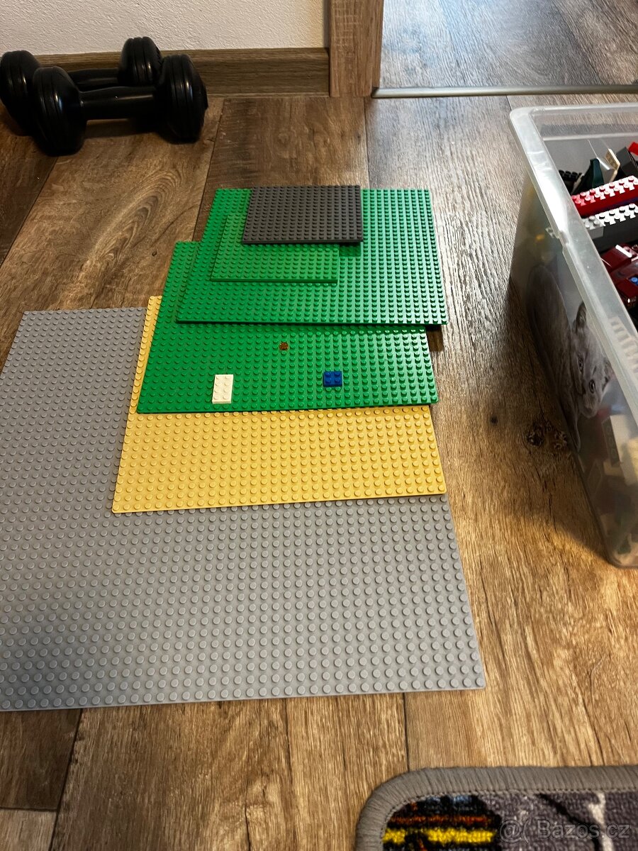 LEGO 93 SETŮ VČETNĚ MANUÁLŮ-PLZEŇ - 10