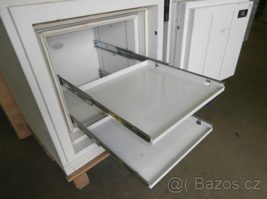 Trezor moderní za 5.000 kč - 10