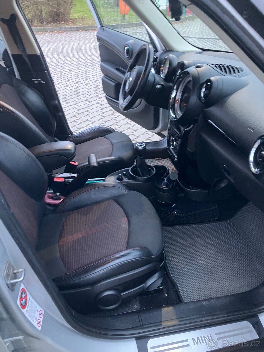 Mini Coopera 1.6D All4 r. v.2013 - 10