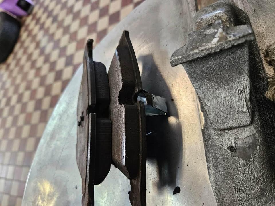 BMW F10 F11 brzdy 348mm - 10