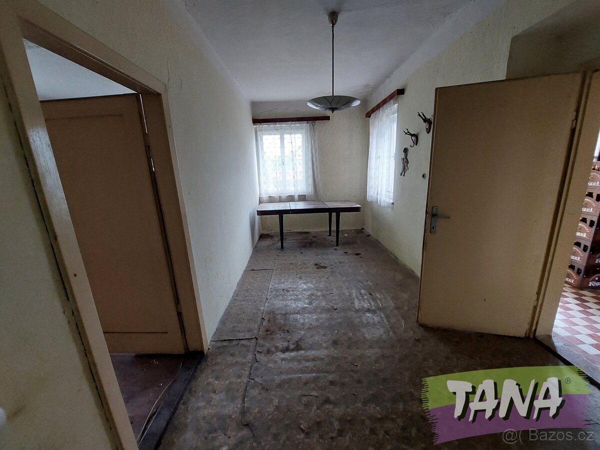 Prodej podílu o velikosti 1/2 - Zemědělská usedlost v Českém - 10