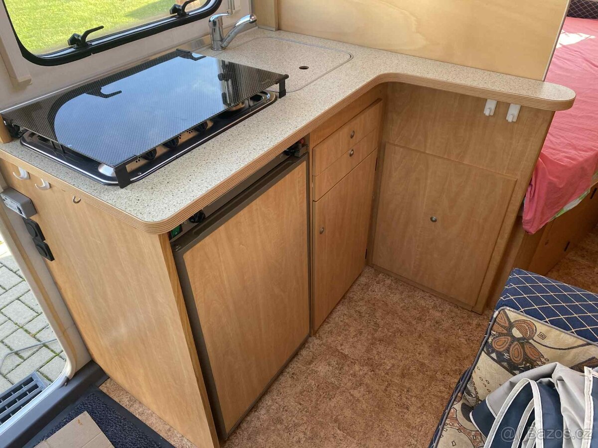 Burstner Ventana 440/ MOVER/ Francouzská postel - 10