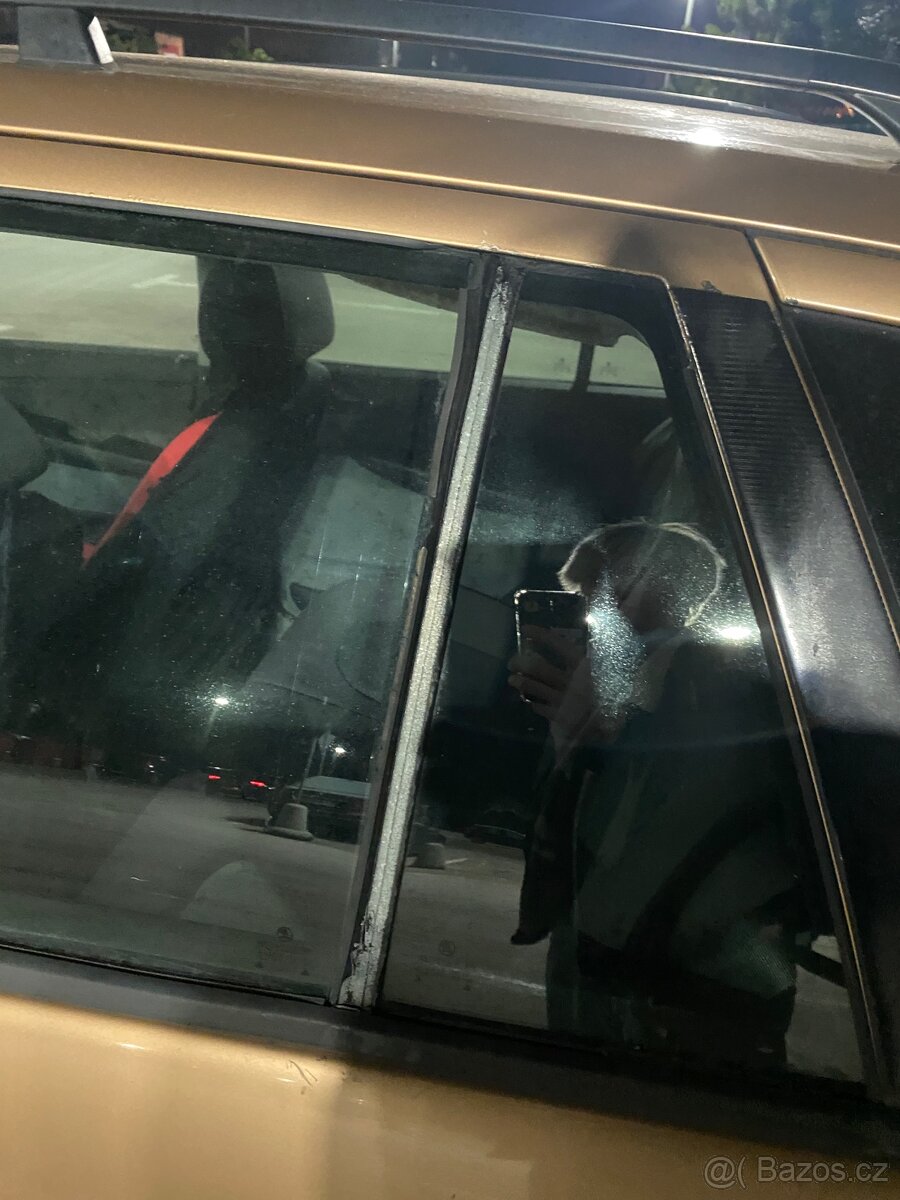 Škoda Fabia 1.4 benzín Elegance Kombi - 10