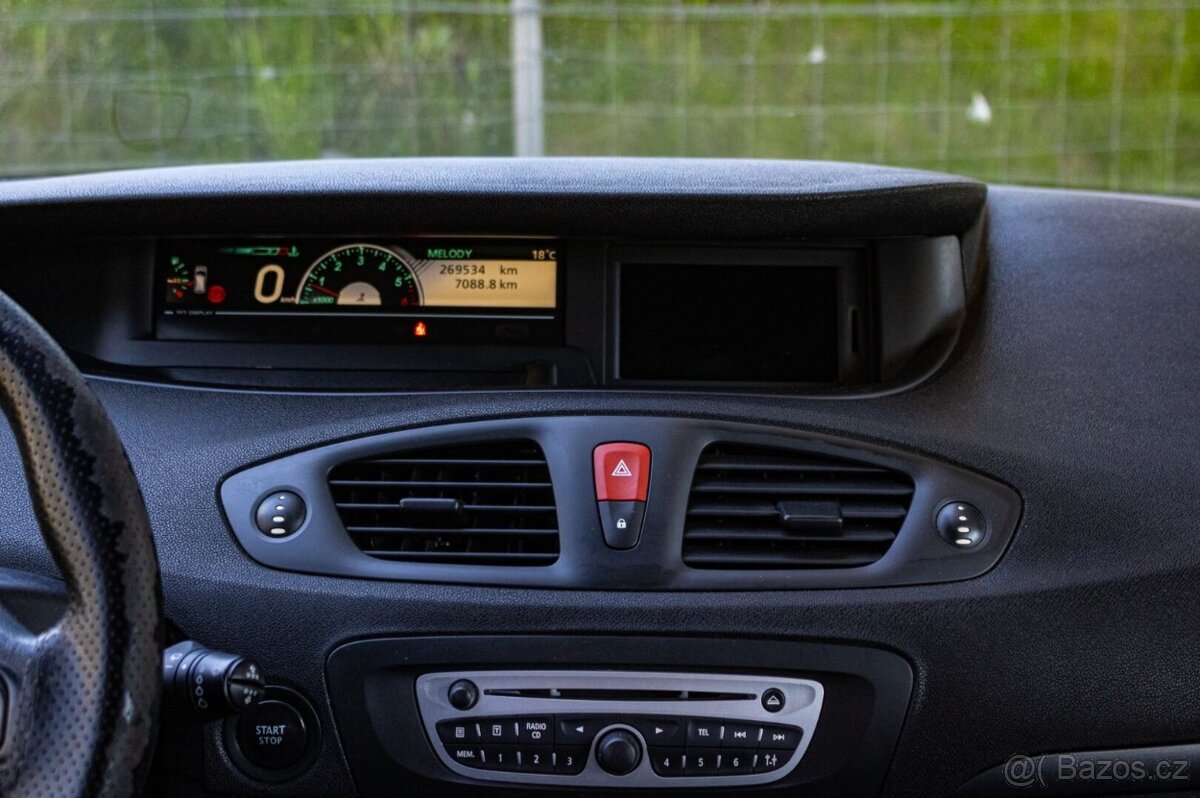 Renault Scénic 1.5 dCi 2011 - 10