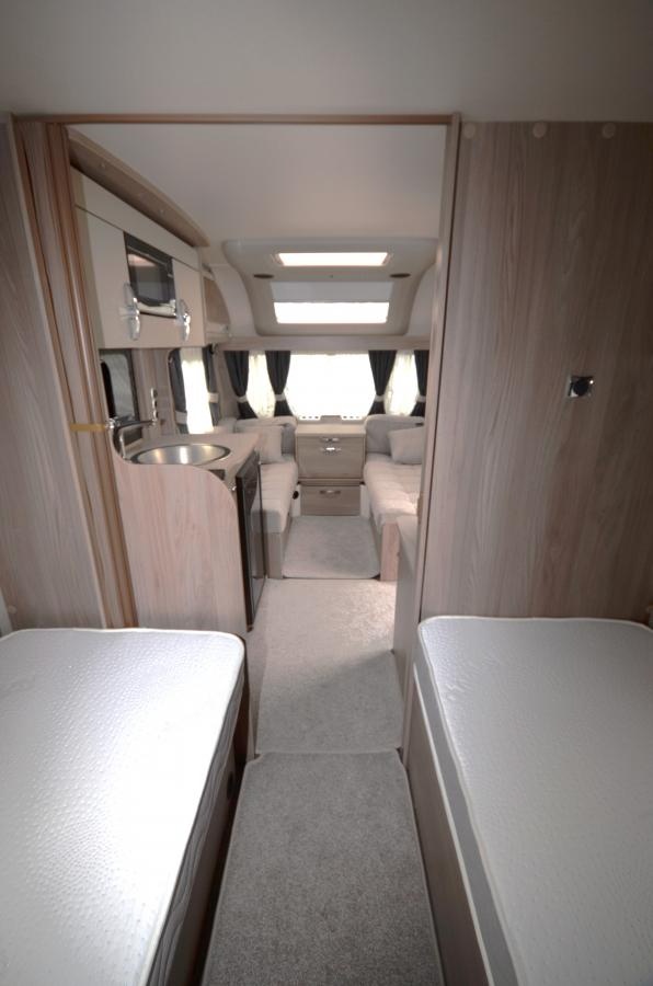 Karavan Sprite Cruzer 492 SR - 10