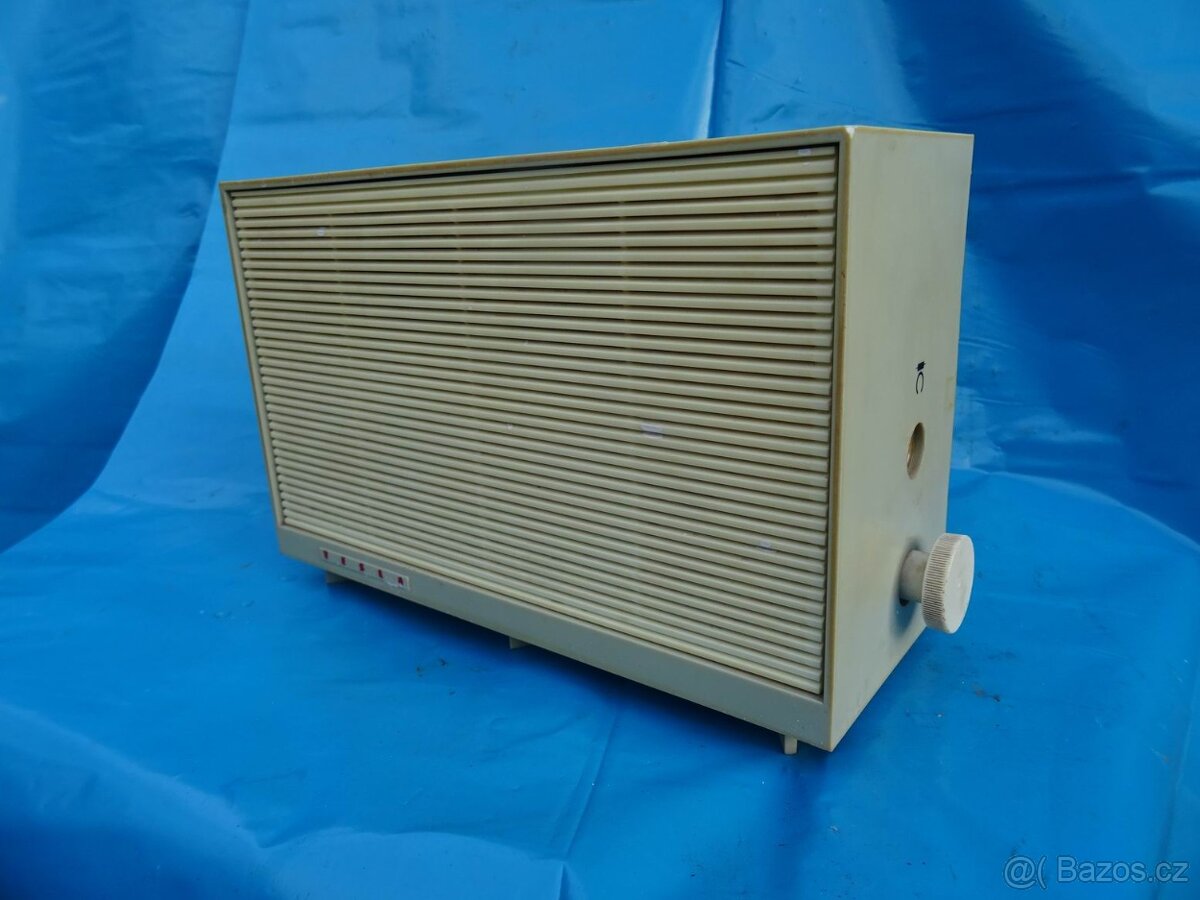 Reproduktor v dřevěné skřínce , atd .. - 10