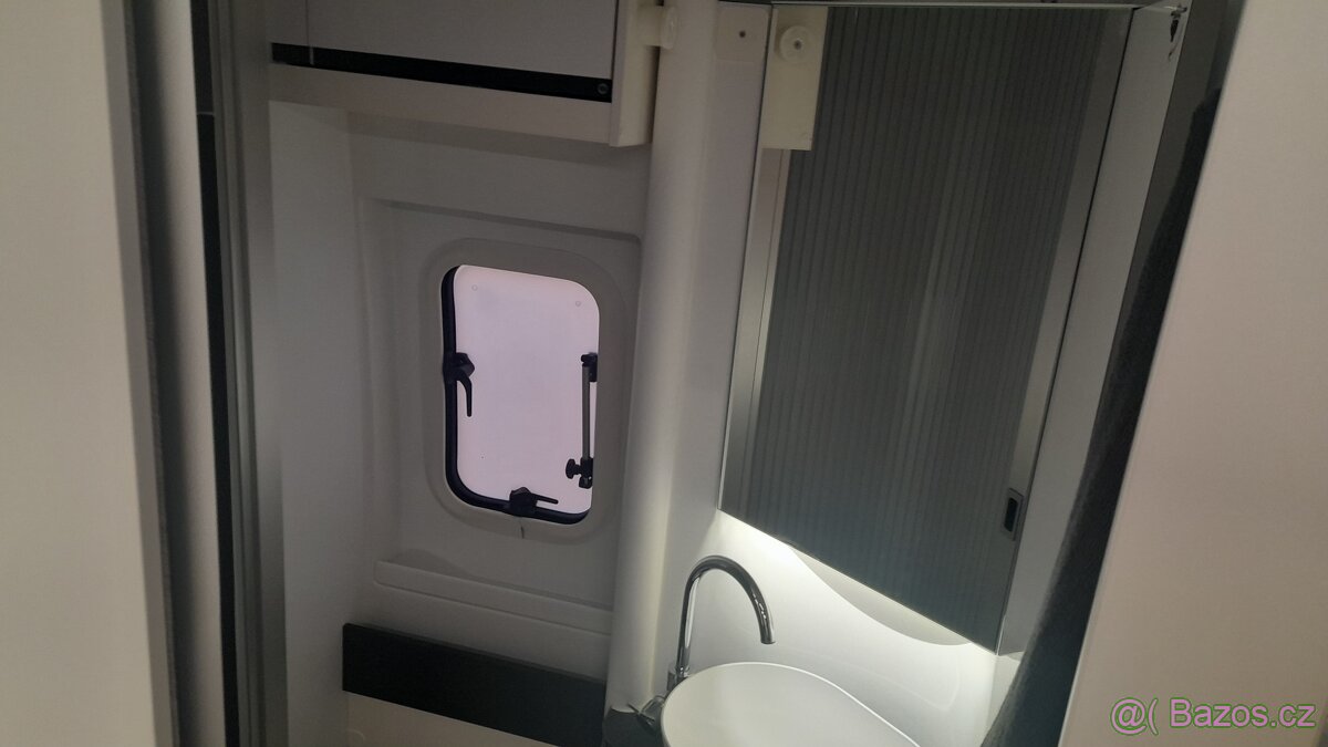 ADRIA TWIN SUPREME 640SGX 165PS Obytná vestavba Záruka - 10