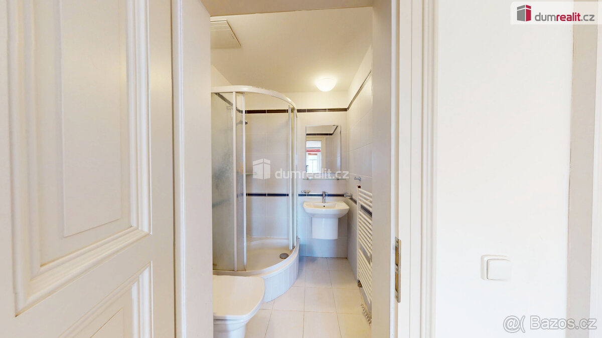 Výjimečný mezonet 5+kk s terasou a výhledem na Prahu - Ulice - 10