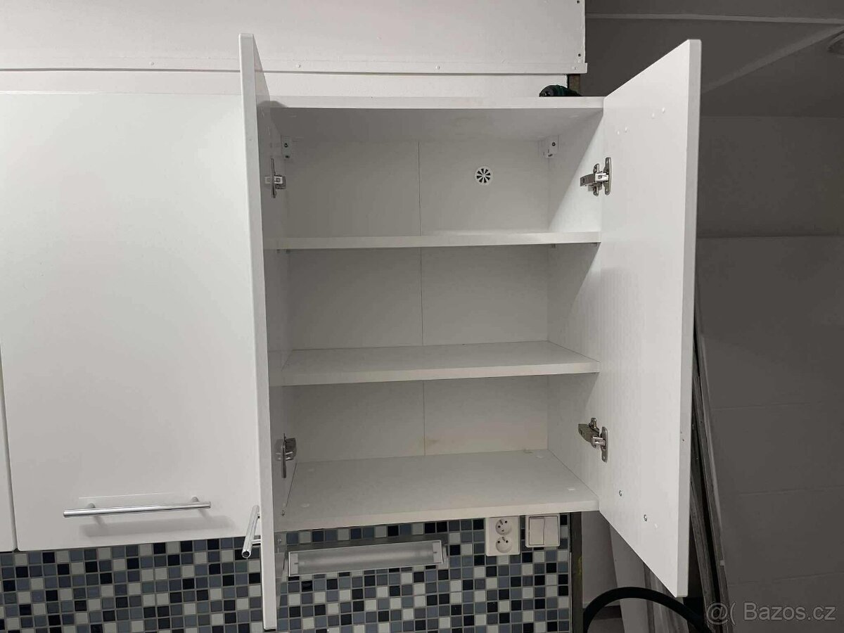Kuchyňská linka vysoký lesk - 10