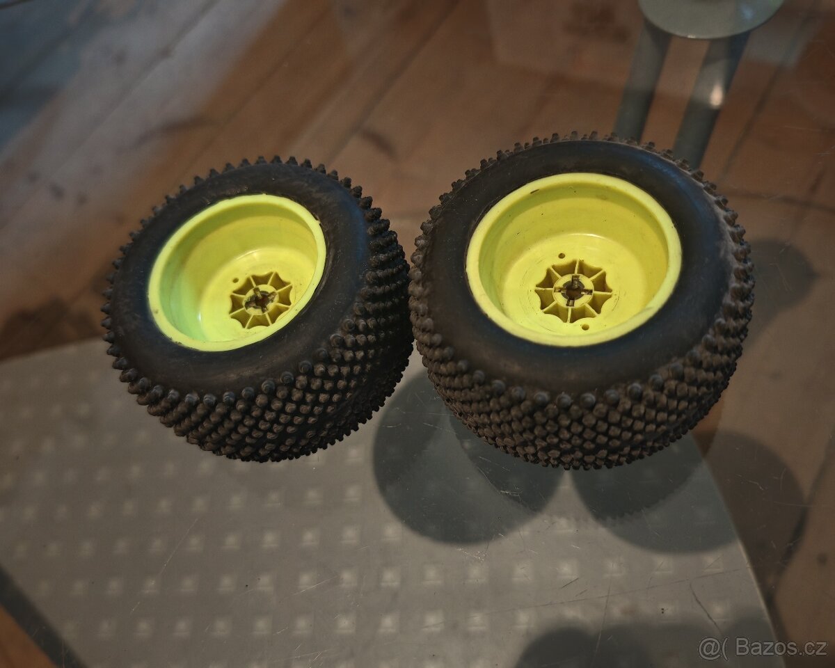 Rc kola na 1:10, disk 2.2 palce (56 mm). - 10