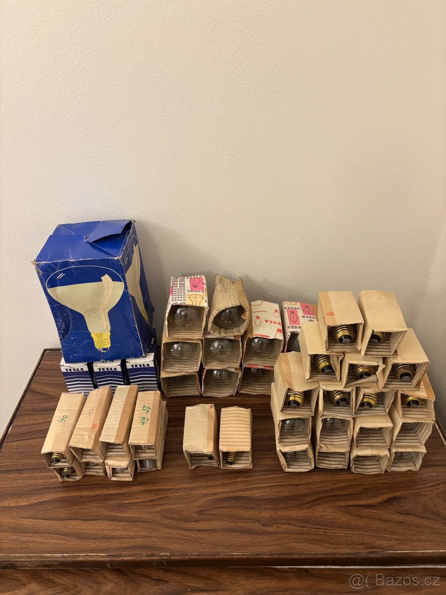 Staré žárovky retro TESLA - 10