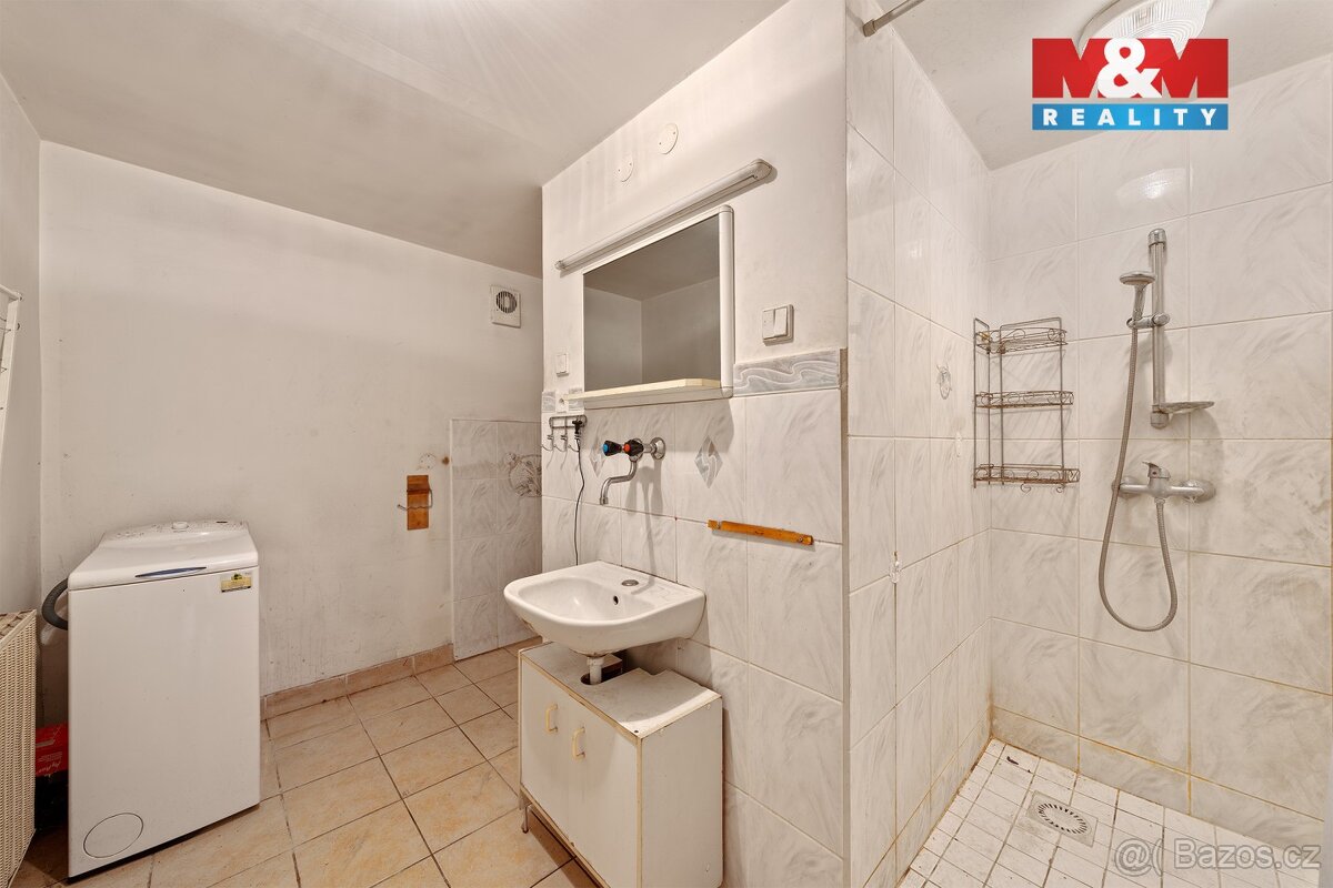 Prodej rodinného domu, 268 m², Janov - 10