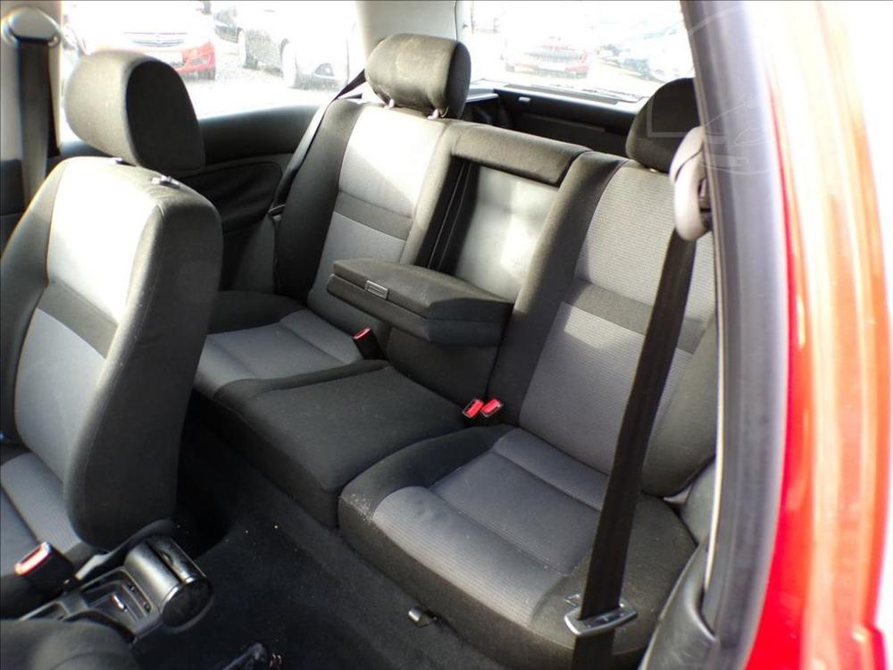 Volkswagen Golf 1,6 16V KLIMA,EKO PLACENO - 10