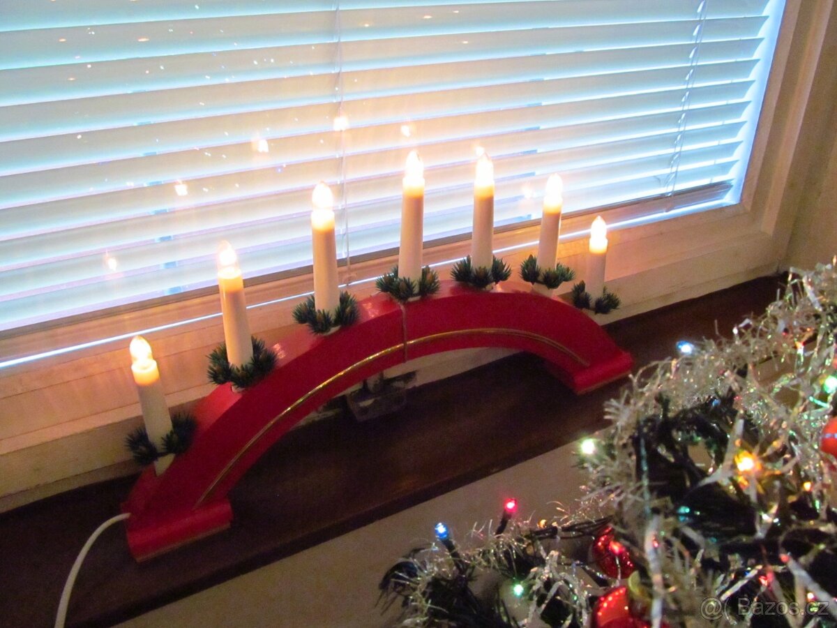 Vánoční stromek + 7 ramenný elektrický svícen... - 10