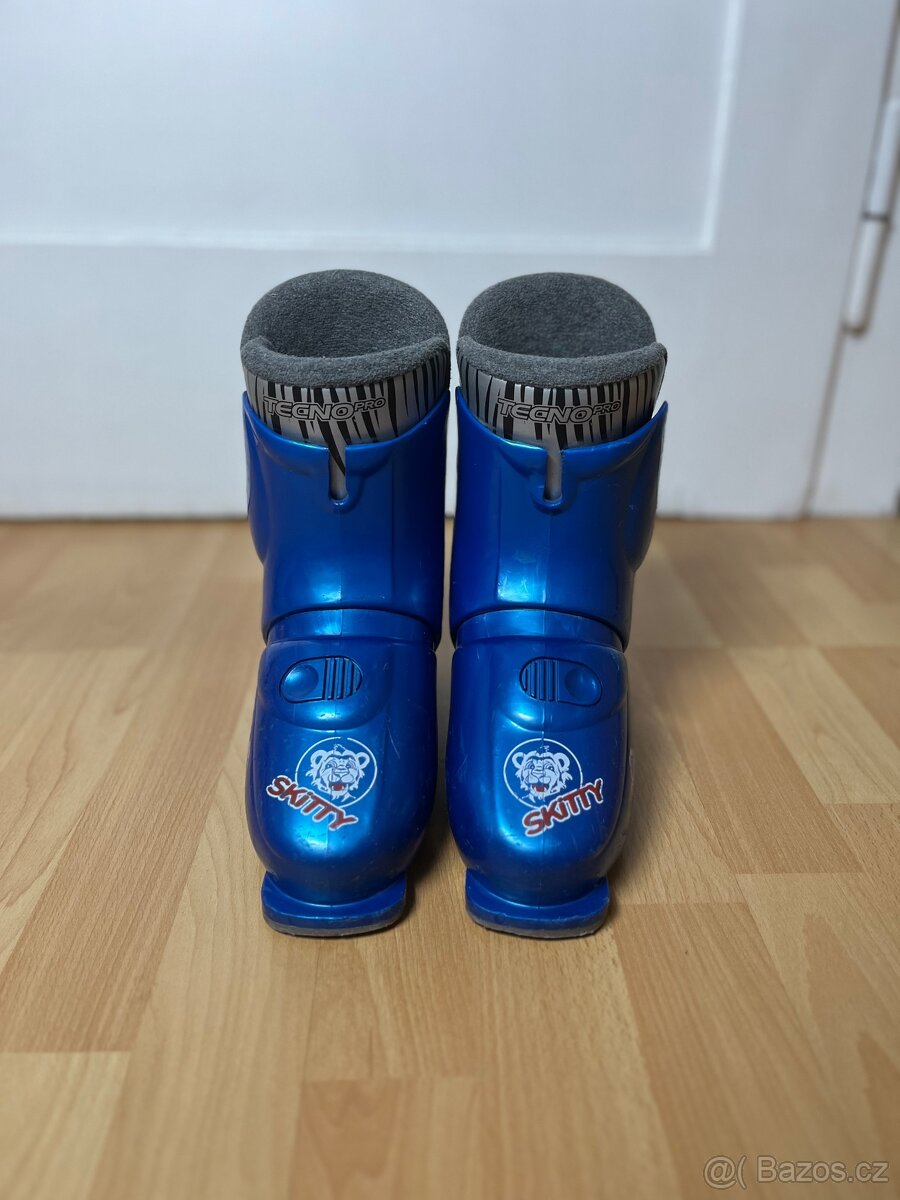 Dětské lyže Xeres Crosscarv X7 + vázání, lyžáky a hůlky - 10