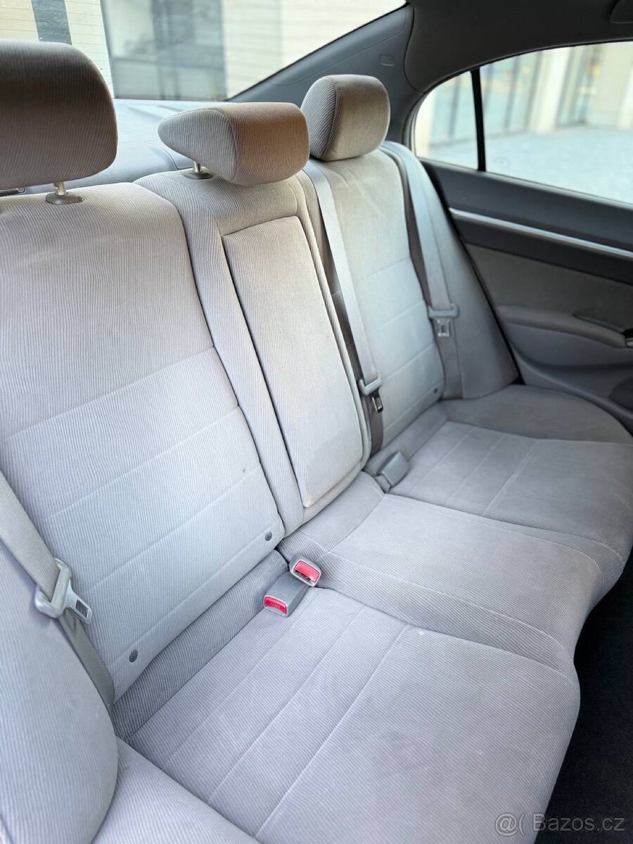 Honda Civic 8g Sedan - 10