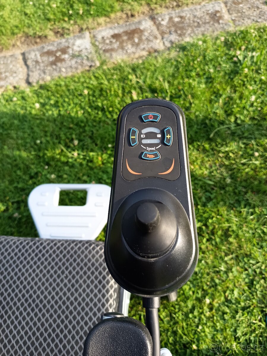 Prodej nového invalidního elektrického vozíku - 10