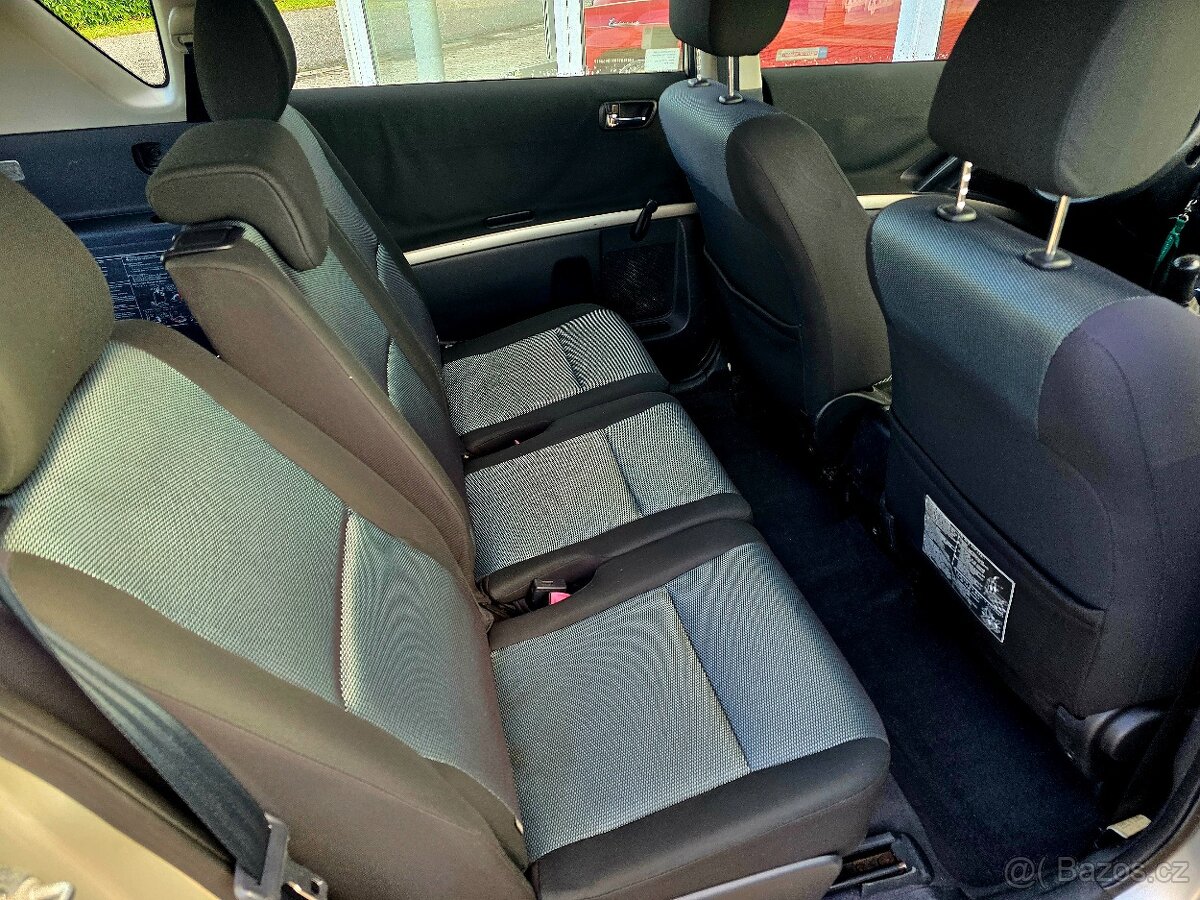 Toyota Corolla Verso, 1,8i serv.kniha 1.maj ČR - 10