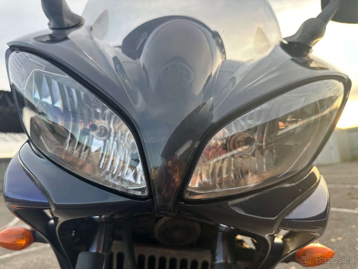 Yamaha Fazer 600 - 10