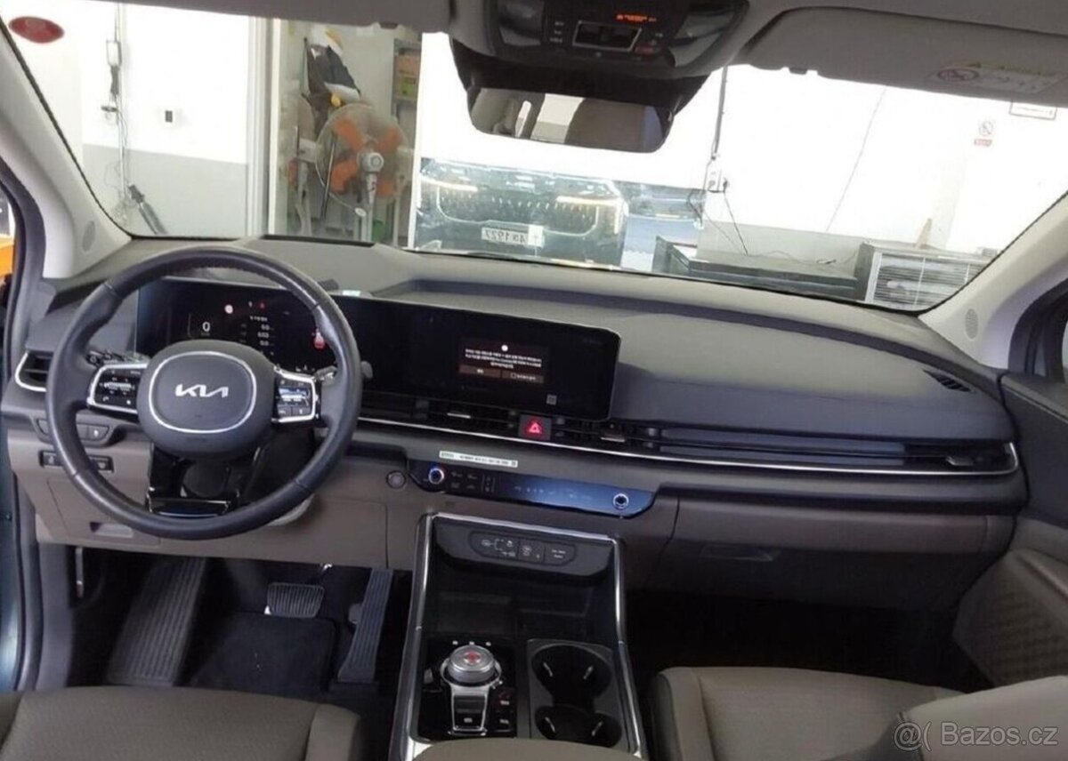 Kia Carnival 2.2-7MÍST-NOVÝ MODEL-NA CESTĚ - 10