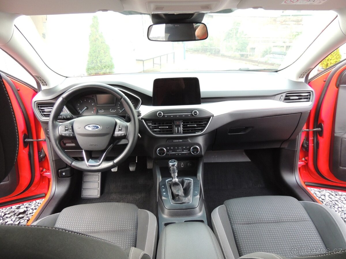 Ford Focus Combi 1.0i,92kw,ČR,1.maj.Taž.zař. - 10