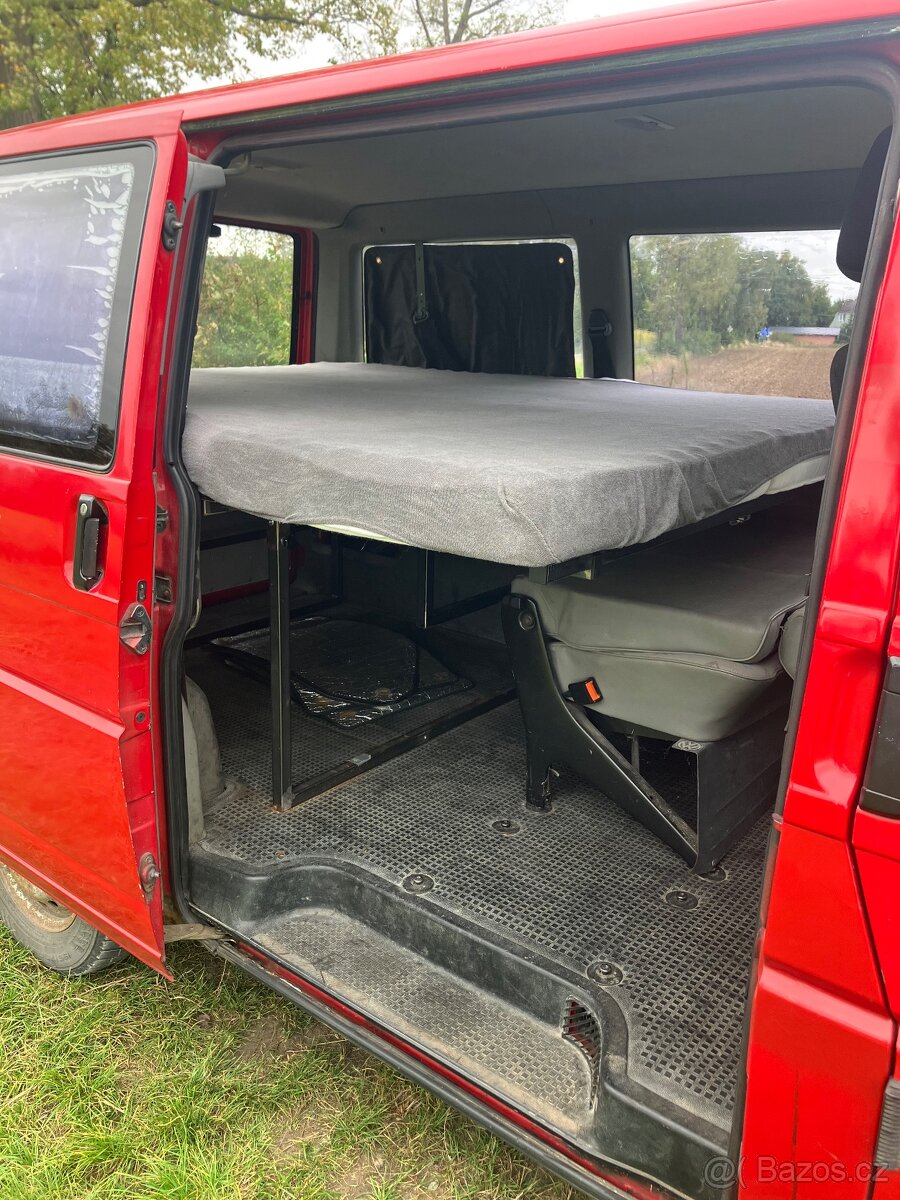 Transporter T4 s posteli 2.5tdi 75kw - 10