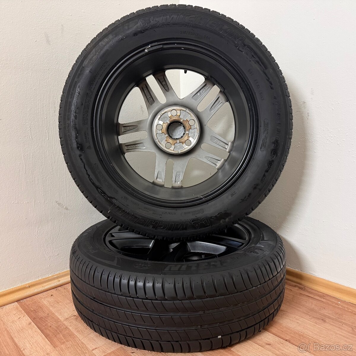 TOYOTA CH-R 5x114,3 R17 ET45+LETNÍ 215/60R17 6mm - 10