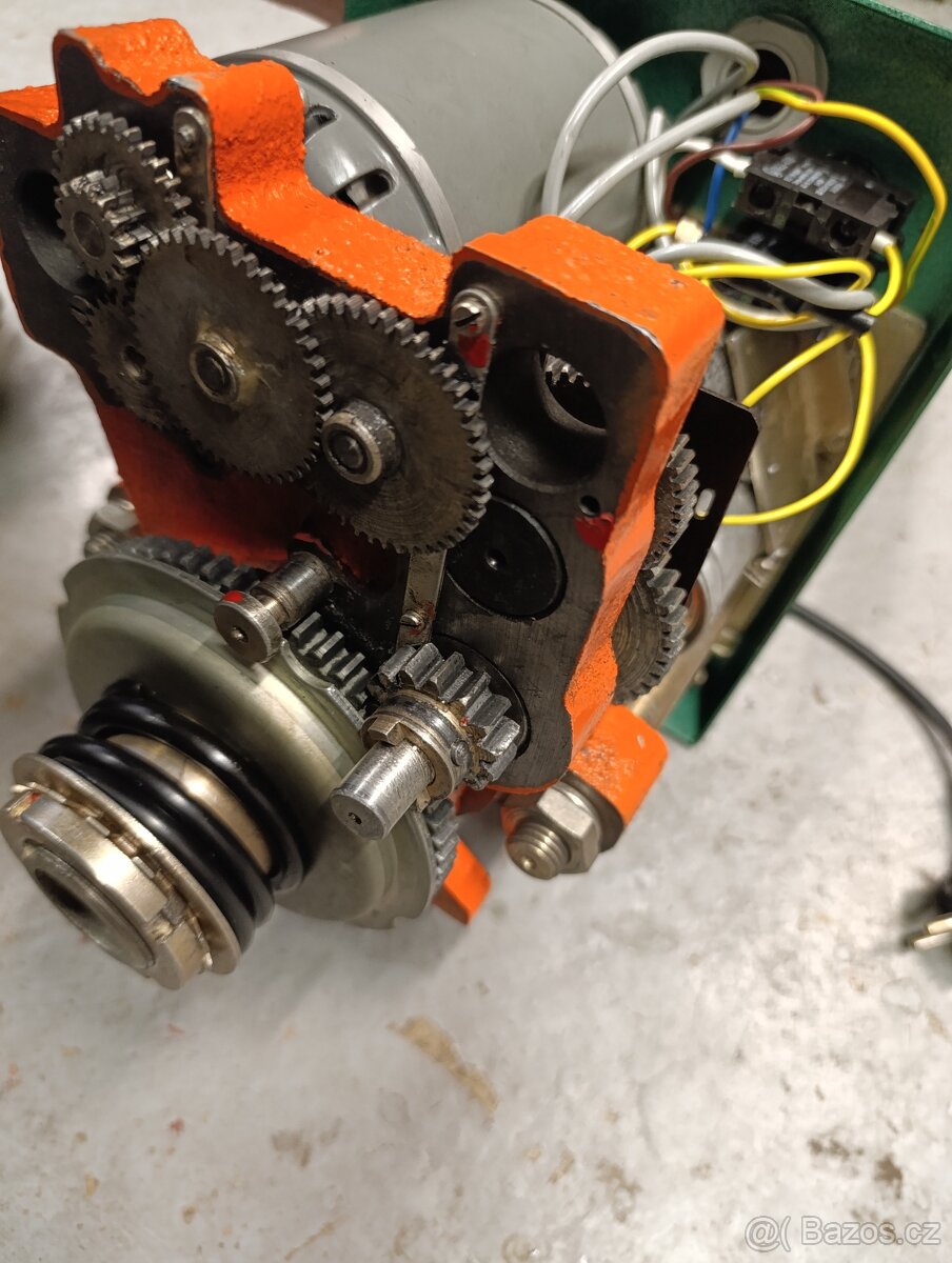 Motorek grilu , motor s převodovkou na otáčení - 10