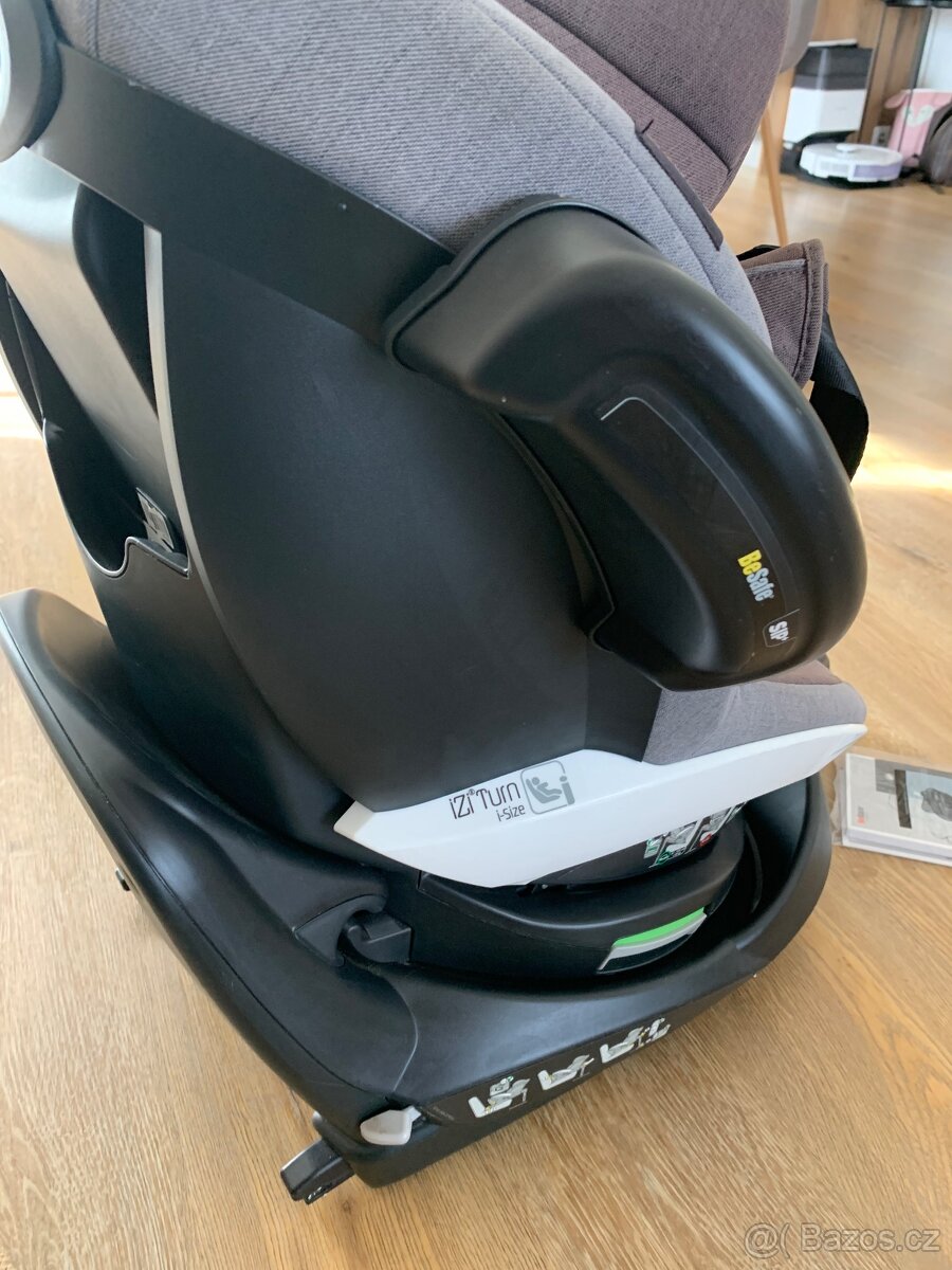 Otocna autosedacka se zakladnou - 10