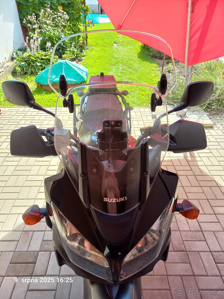 Prodám Suzuki DL 650 model 2008 - 10